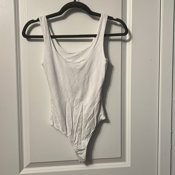 White bodysuit x- small - Picture 2 of 3